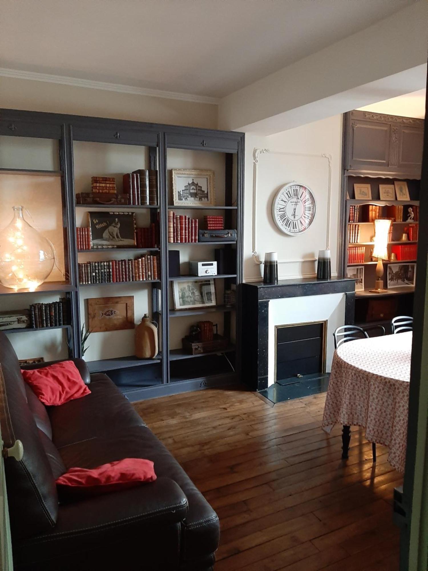 Et Au Pied Coule Une Riviere, Situation Et Vue Ideales Auxerre Room photo